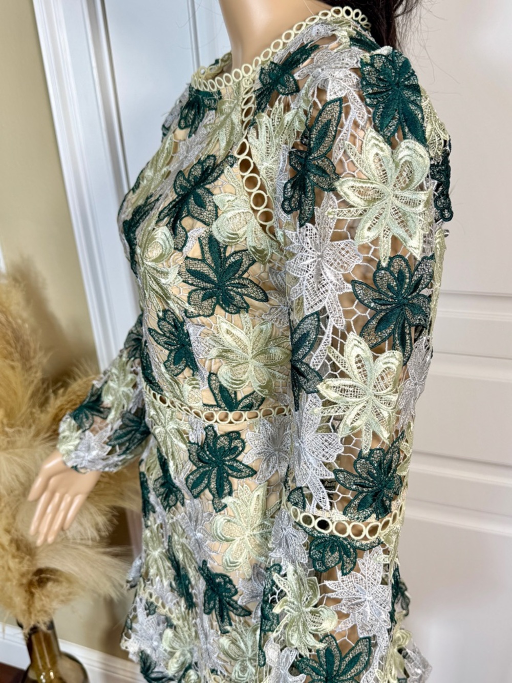 GREEN AND CREAM LONG SLEEVE FLORAL MINI DRESS WITH CROCHET AND LACE DETAILS - Picture 9 of 13